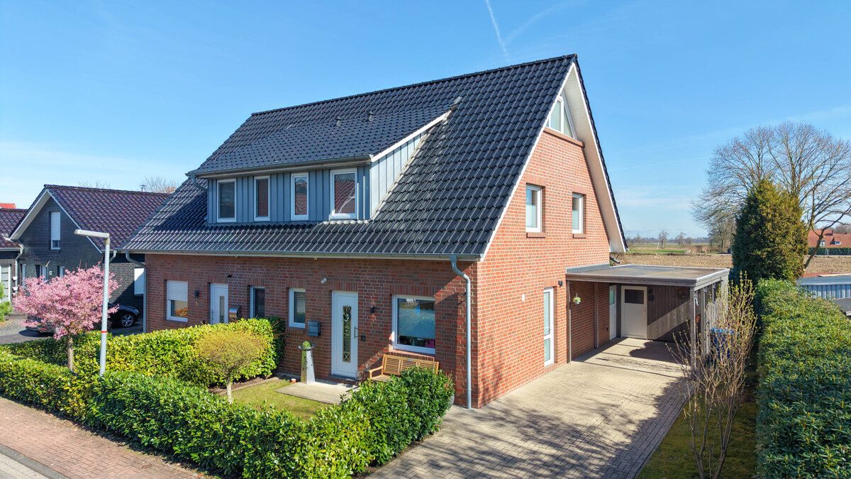 Immobilienangebot - Edewecht - Alle - Moderne Doppelhaushälfte in Edewecht-Süddorf mit durchdachtem Grundriss und Carport