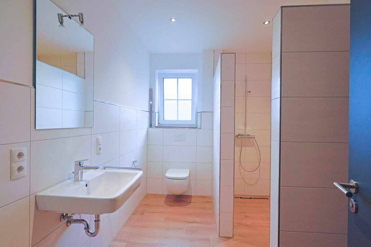 Immobilienangebot - Oldenburg - Alle - Studentenzimmer zu vermieten! WG mit 5 Zimmern als Neubau-Erstbezug im EG
