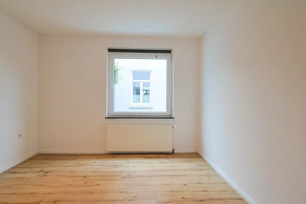 Immobilienangebot - Oldenburg - Alle - Modernisiertes Stadthaus in Oldenburg Nadorst mit flexiblen Nutzungsmöglichkeiten