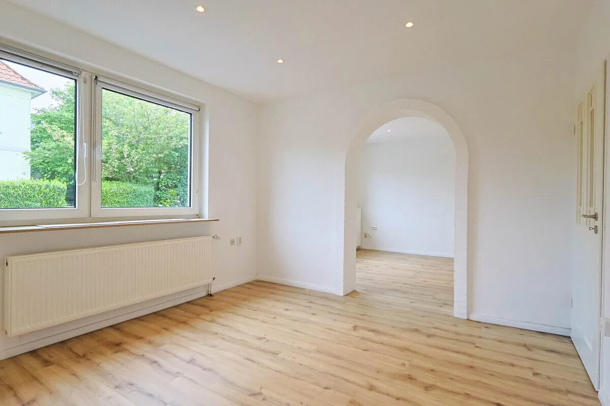 Immobilienangebot - Oldenburg - Alle - Modernisiertes Stadthaus in Oldenburg Nadorst mit flexiblen Nutzungsmöglichkeiten