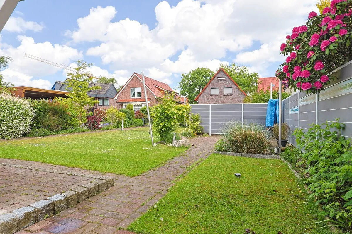 Immobilienangebot - Oldenburg - Alle - Modernisiertes Stadthaus in Oldenburg Nadorst mit flexiblen Nutzungsmöglichkeiten