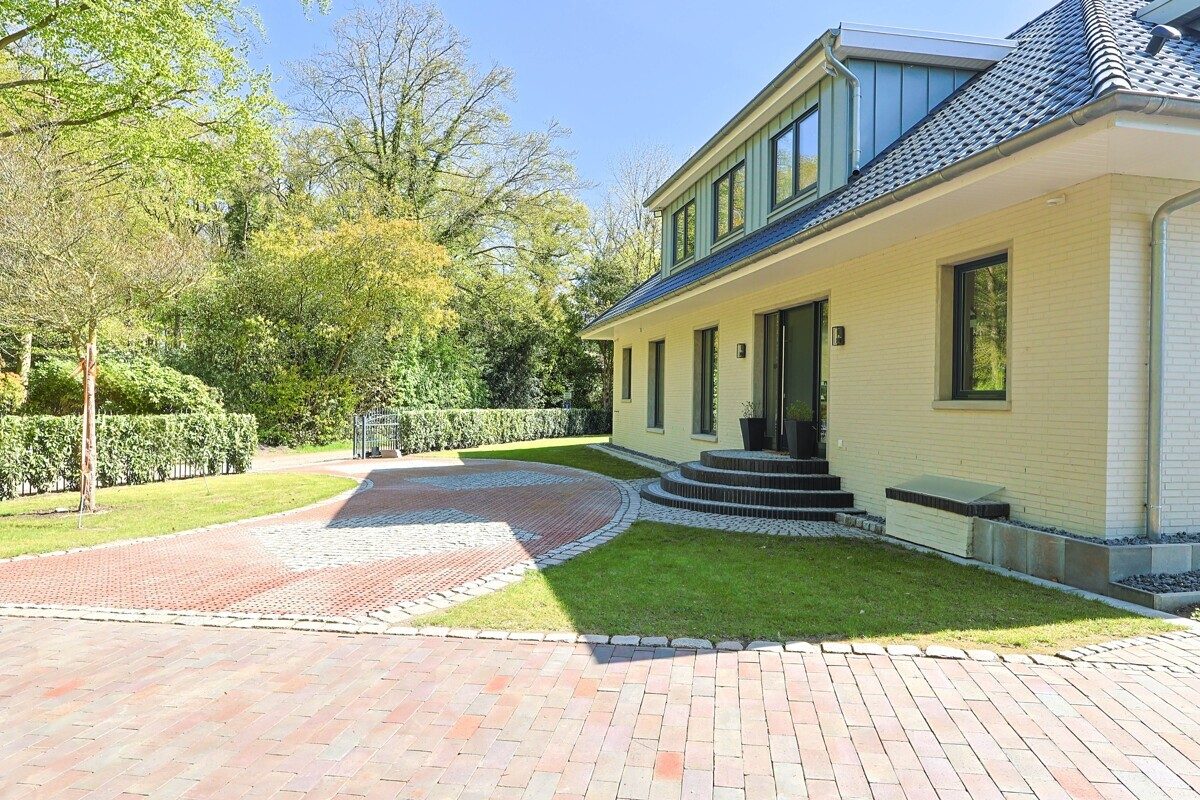 Immobilienangebot - Bad Zwischenahn - Alle - Exklusive, traumhafte Villa mit Blick auf das Zwischenahner Meer