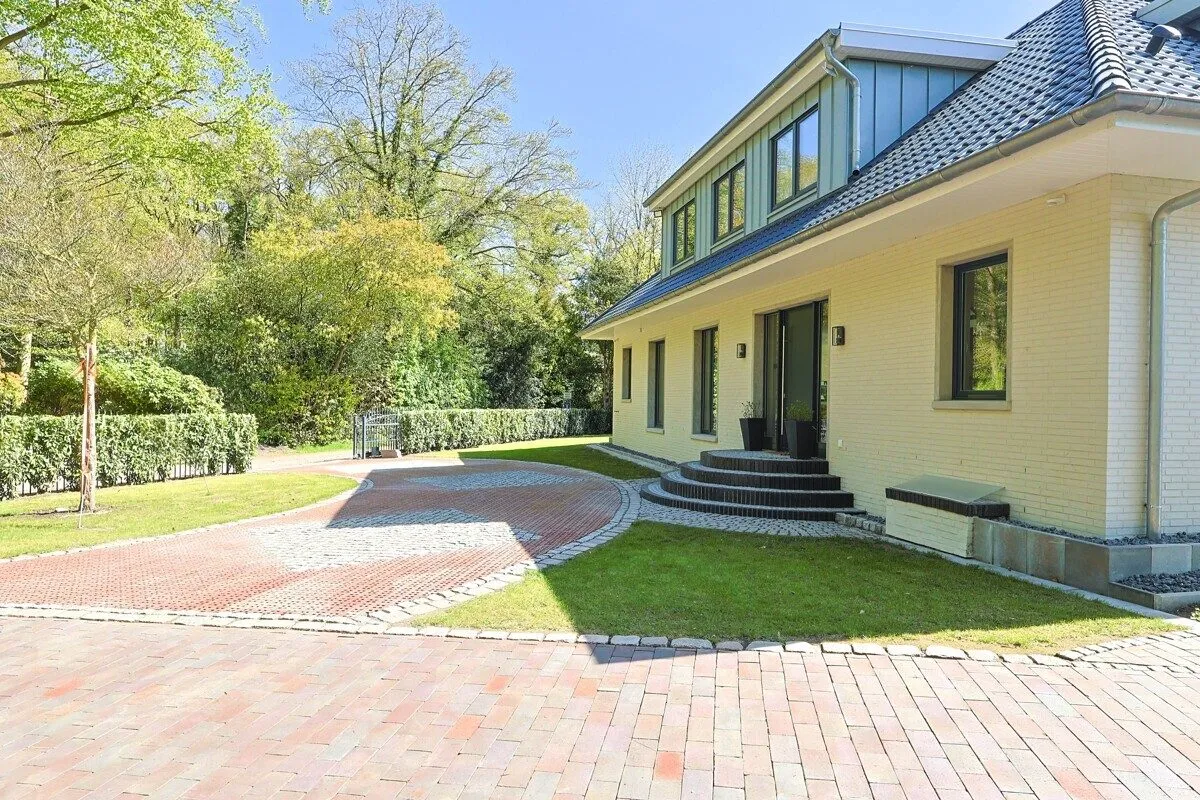 Immobilienangebot - Bad Zwischenahn - Alle - Exklusive, traumhafte Villa mit Blick auf das Zwischenahner Meer