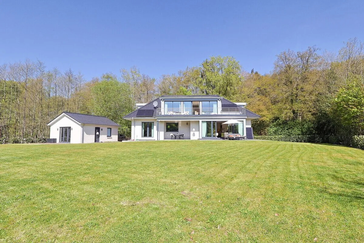 Immobilienangebot - Bad Zwischenahn - Alle - Exklusive, traumhafte Villa mit Blick auf das Zwischenahner Meer