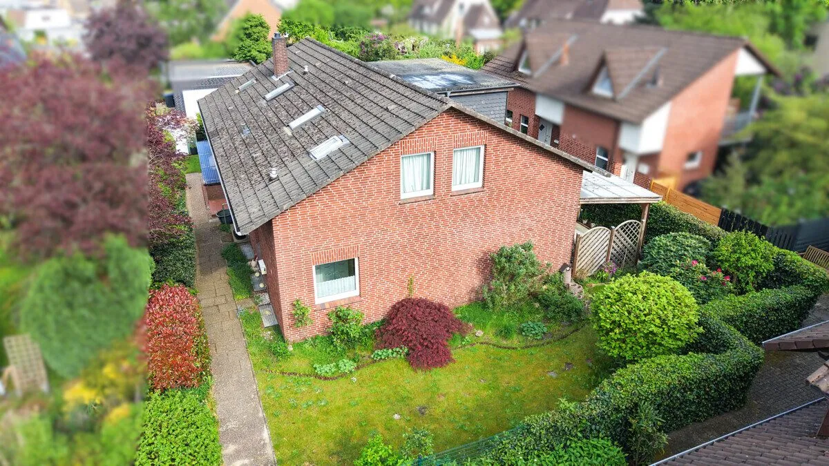Immobilienangebot - Oldenburg - Alle - Ruhig gelegenes Haus in Bürgerfelde mit vermieteter Einliegerwohnung