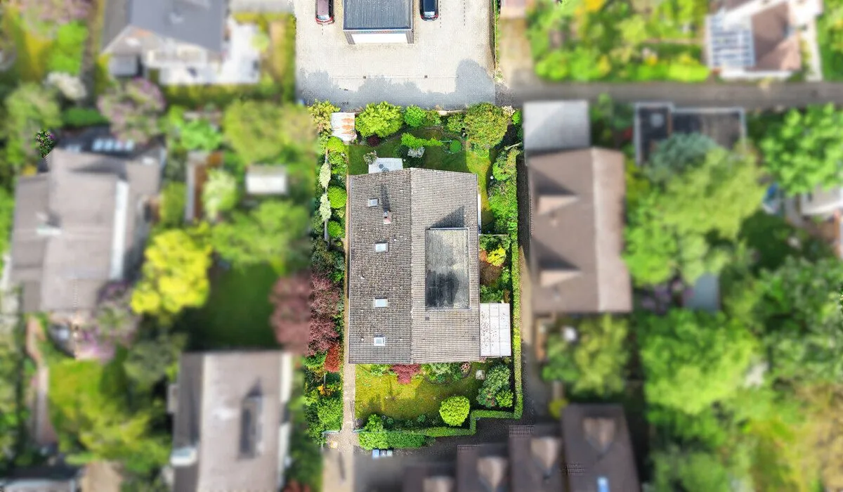 Immobilienangebot - Oldenburg - Alle - Ruhig gelegenes Haus in Bürgerfelde mit vermieteter Einliegerwohnung
