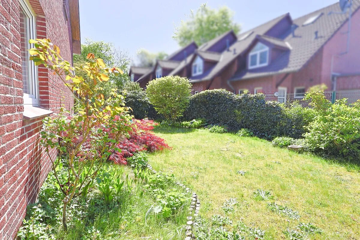 Immobilienangebot - Oldenburg - Alle - Ruhig gelegenes Haus in Bürgerfelde mit vermieteter Einliegerwohnung