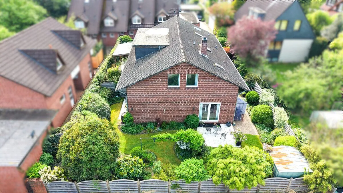 Immobilienangebot - Oldenburg - Alle - Ruhig gelegenes Haus in Bürgerfelde mit vermieteter Einliegerwohnung