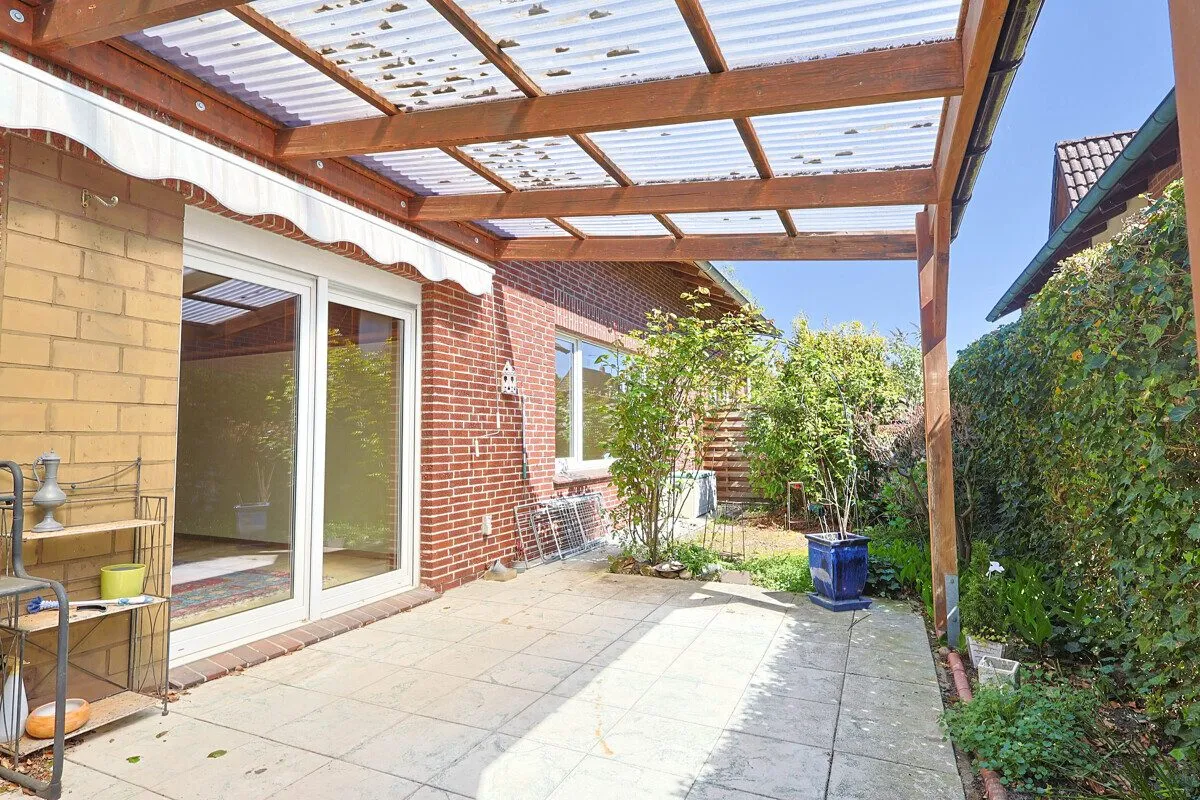 Immobilienangebot - Oldenburg - Alle - Ruhig gelegenes Haus in Bürgerfelde mit vermieteter Einliegerwohnung