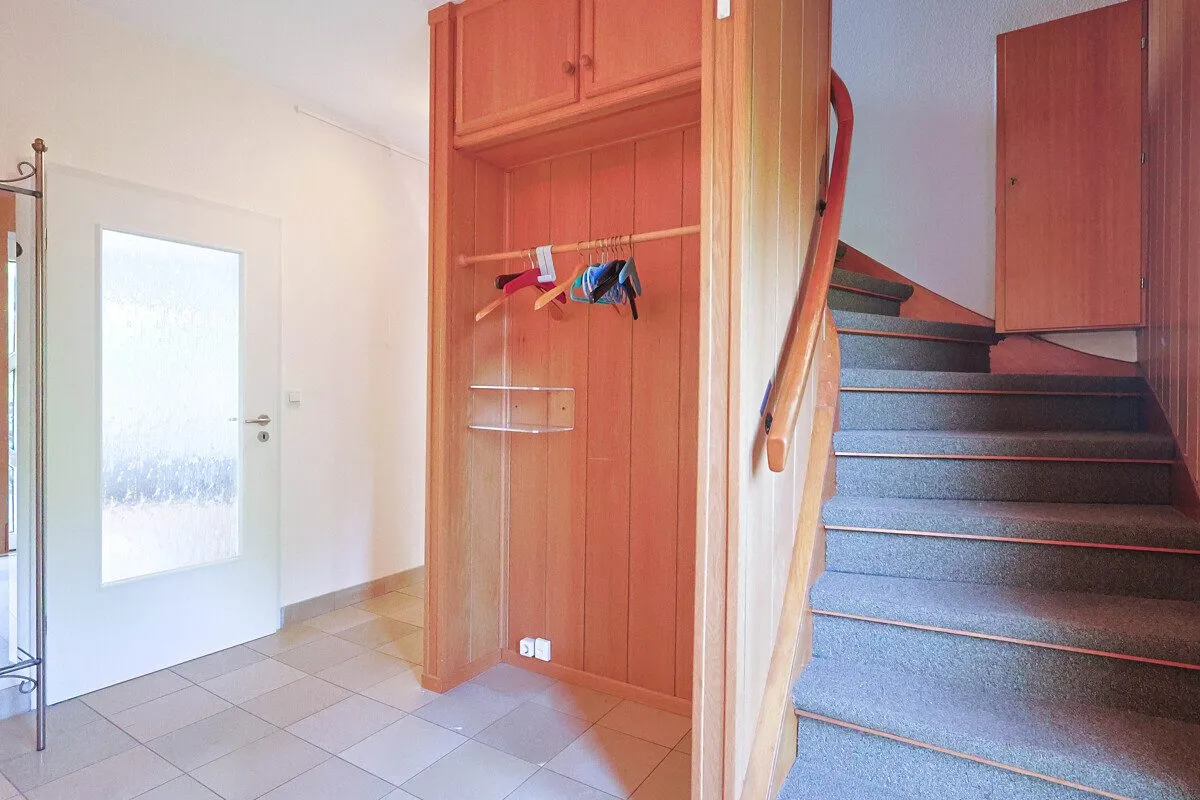 Immobilienangebot - Oldenburg - Alle - Ruhig gelegenes Haus in Bürgerfelde mit vermieteter Einliegerwohnung