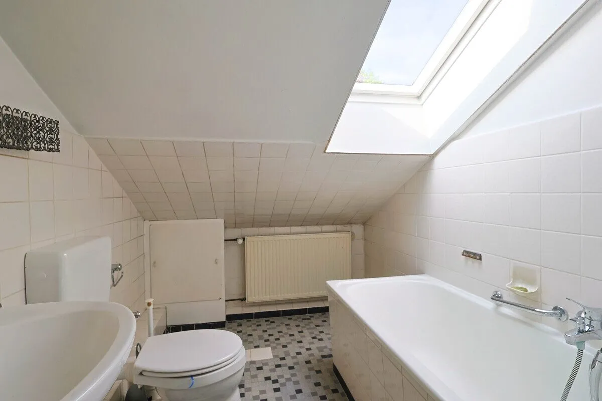 Immobilienangebot - Oldenburg - Alle - Ruhig gelegenes Haus in Bürgerfelde mit vermieteter Einliegerwohnung