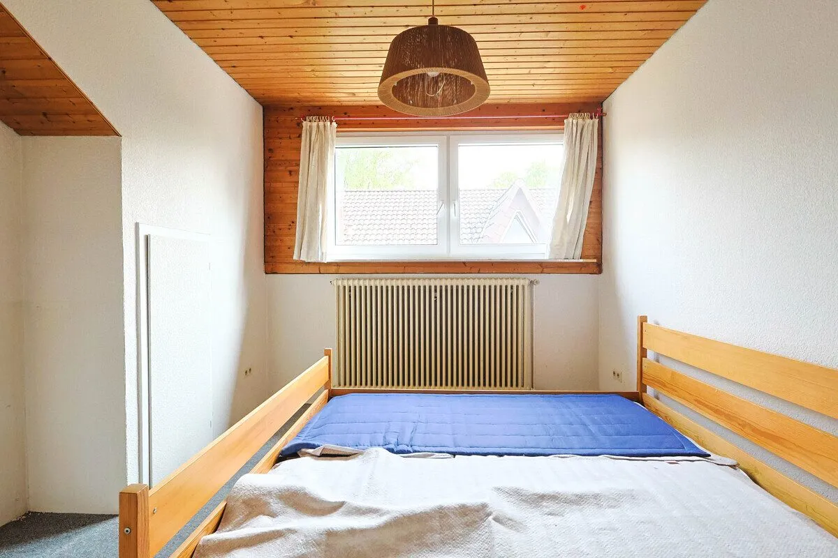 Immobilienangebot - Oldenburg - Alle - Ruhig gelegenes Haus in Bürgerfelde mit vermieteter Einliegerwohnung