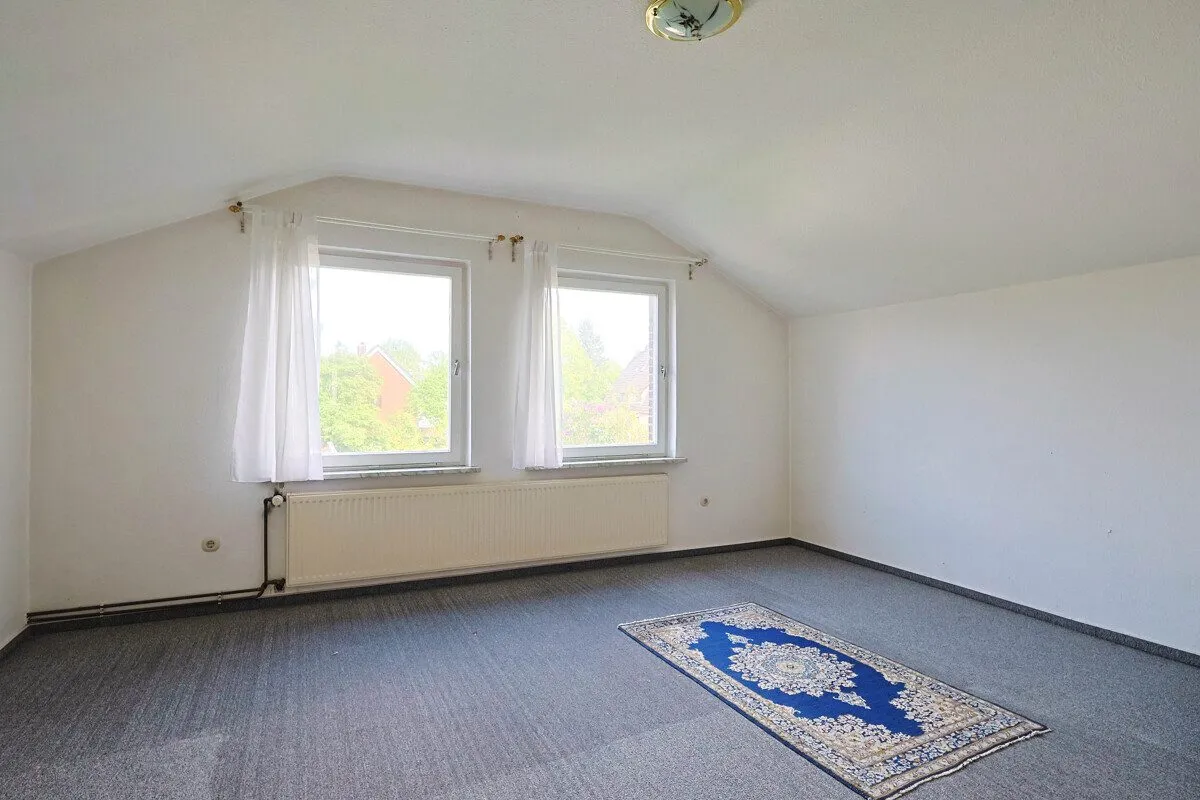 Immobilienangebot - Oldenburg - Alle - Ruhig gelegenes Haus in Bürgerfelde mit vermieteter Einliegerwohnung