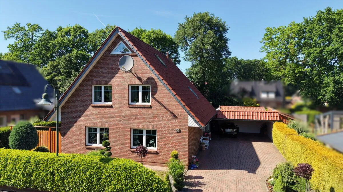 Immobilienangebot - Wiefelstede - Alle - Familienfreundliches Einfamilienhaus mit schönem Garten und Doppelcarport in Metjendorf