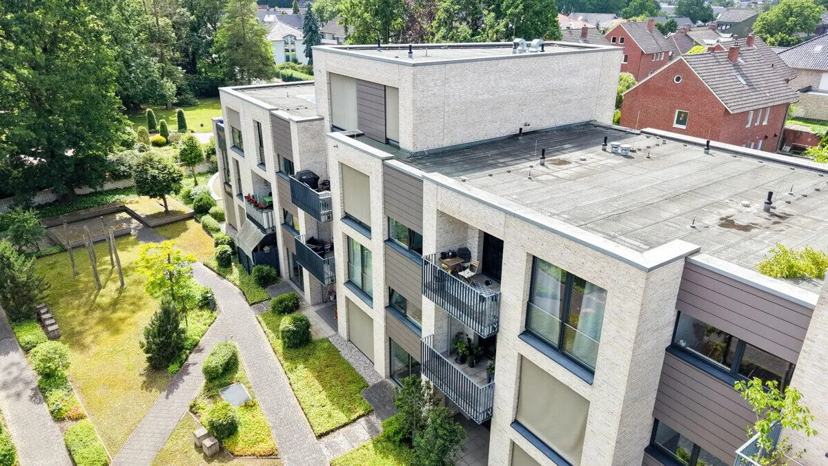 Immobilienangebot - Cloppenburg - Alle - Lichtdurchflutetes Wohnen mit Stil – Moderne 2-Zimmer-Wohnung mit Südbalkon und Tiefgarage