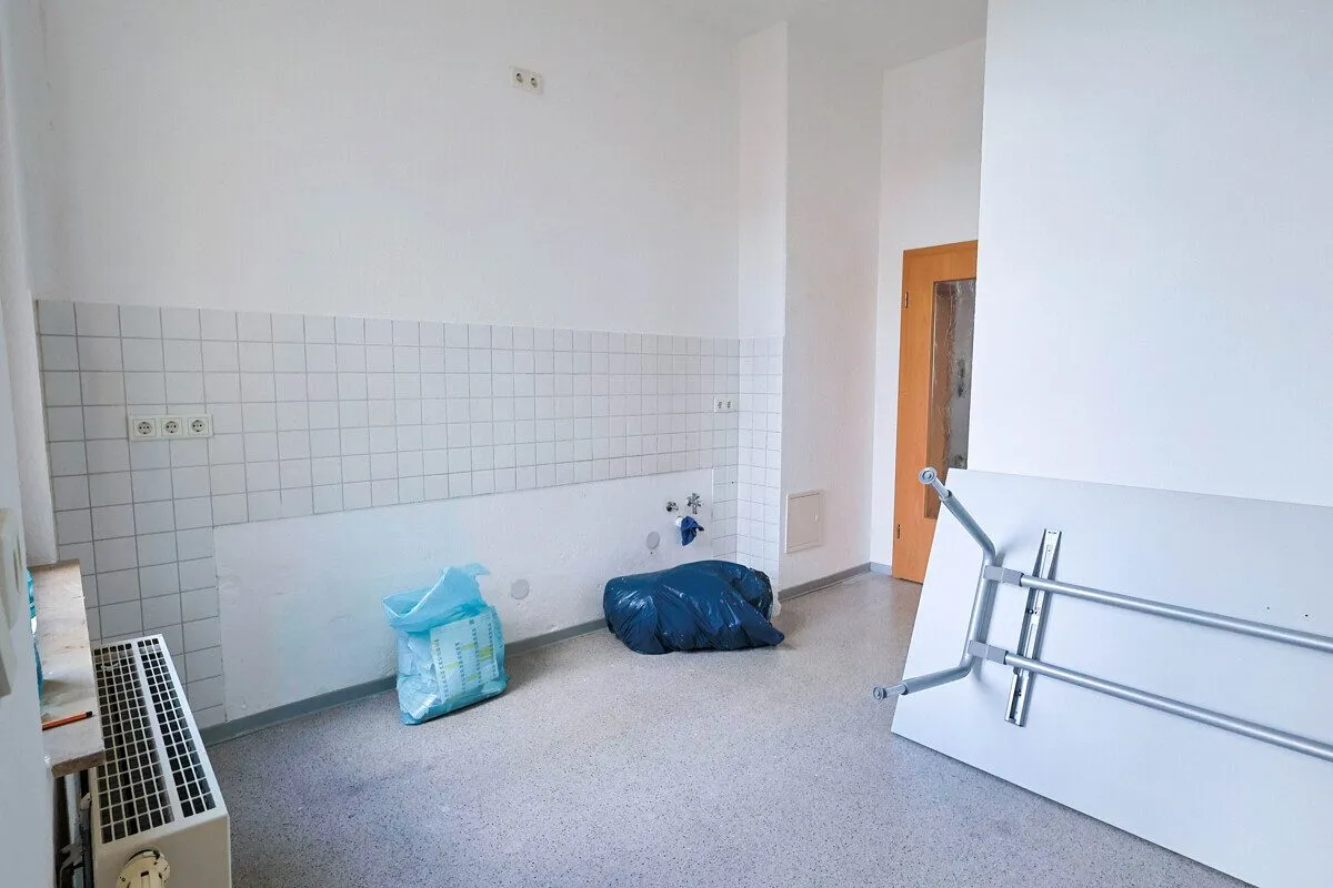 Immobilienangebot - Oldenburg / Donnerschwee - Alle - Zentrales Wohnen in Oldenburg – Großzügige 4-Zimmer-Wohnung mit Wintergarten