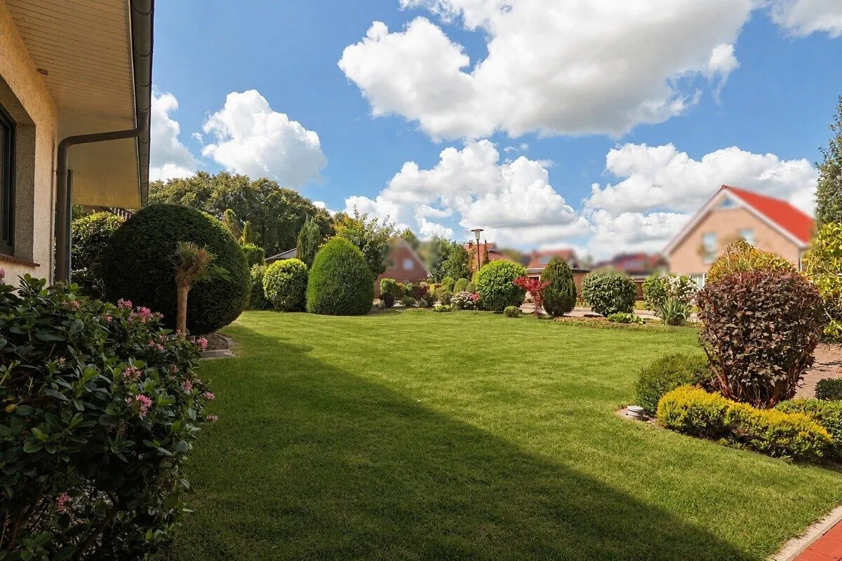 Immobilienangebot - Oldenburg - Alle - Idyllische Wohnlage in Ofenerdiek – gepflegtes Einfamilienhaus mit großem Garten