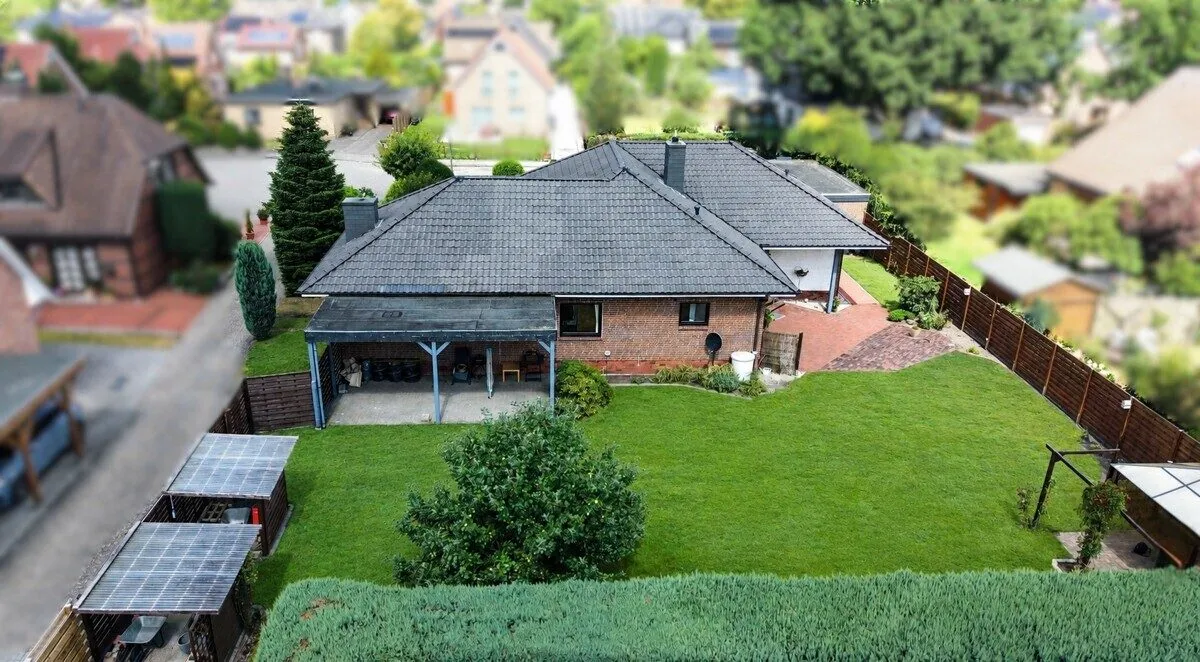 Immobilienangebot - Oldenburg - Alle - Idyllische Wohnlage in Ofenerdiek – gepflegtes Einfamilienhaus mit großem Garten