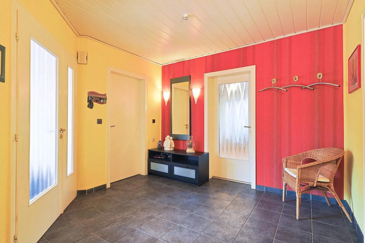 Immobilienangebot - Oldenburg - Alle - Idyllische Wohnlage in Ofenerdiek – gepflegtes Einfamilienhaus mit großem Garten