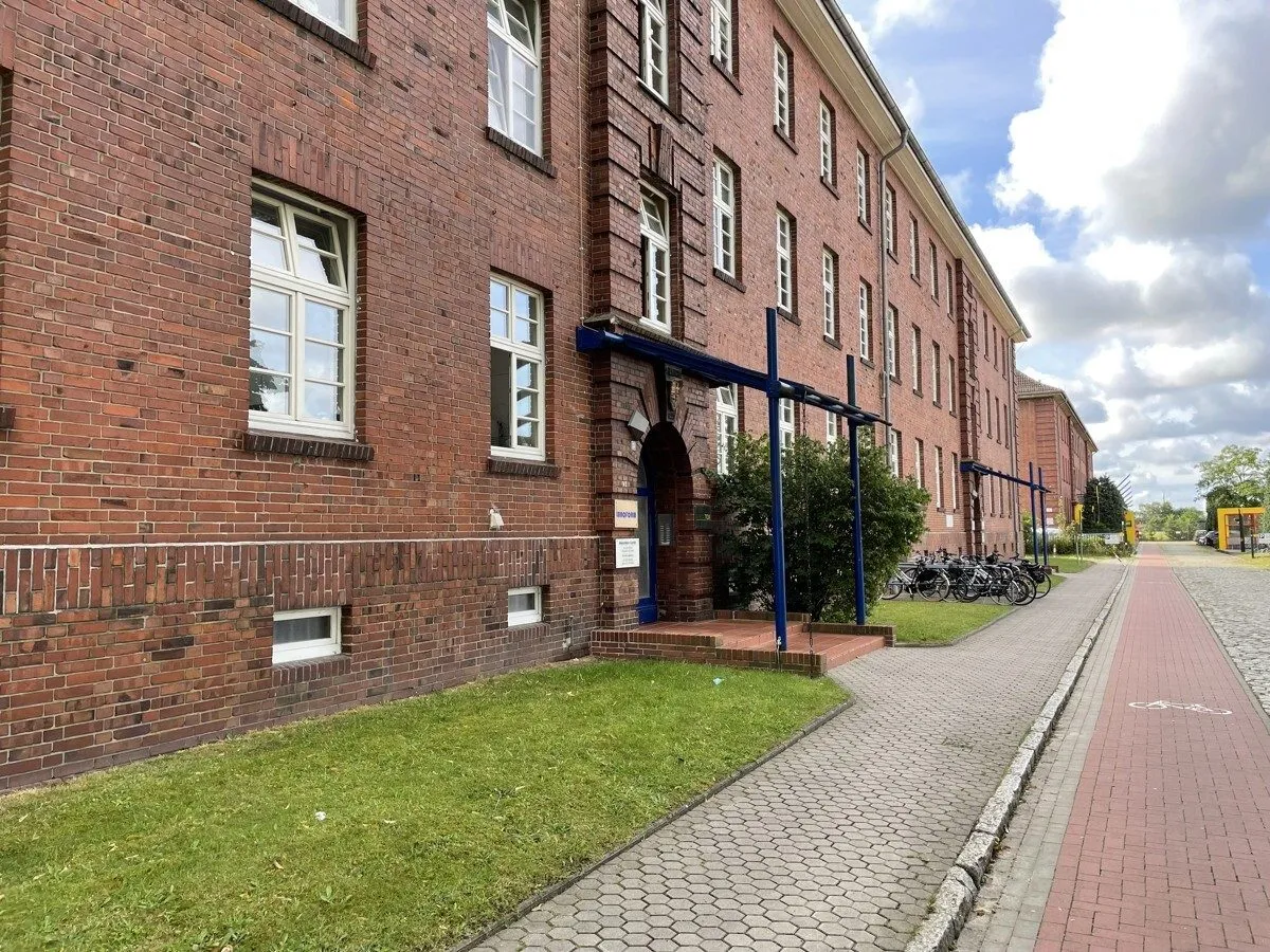 Immobilienangebot - Oldenburg / Kreyenbrück - Alle - Großzügige 1-Zimmer-Wohnung in Oldenburg-Kreyenbrück