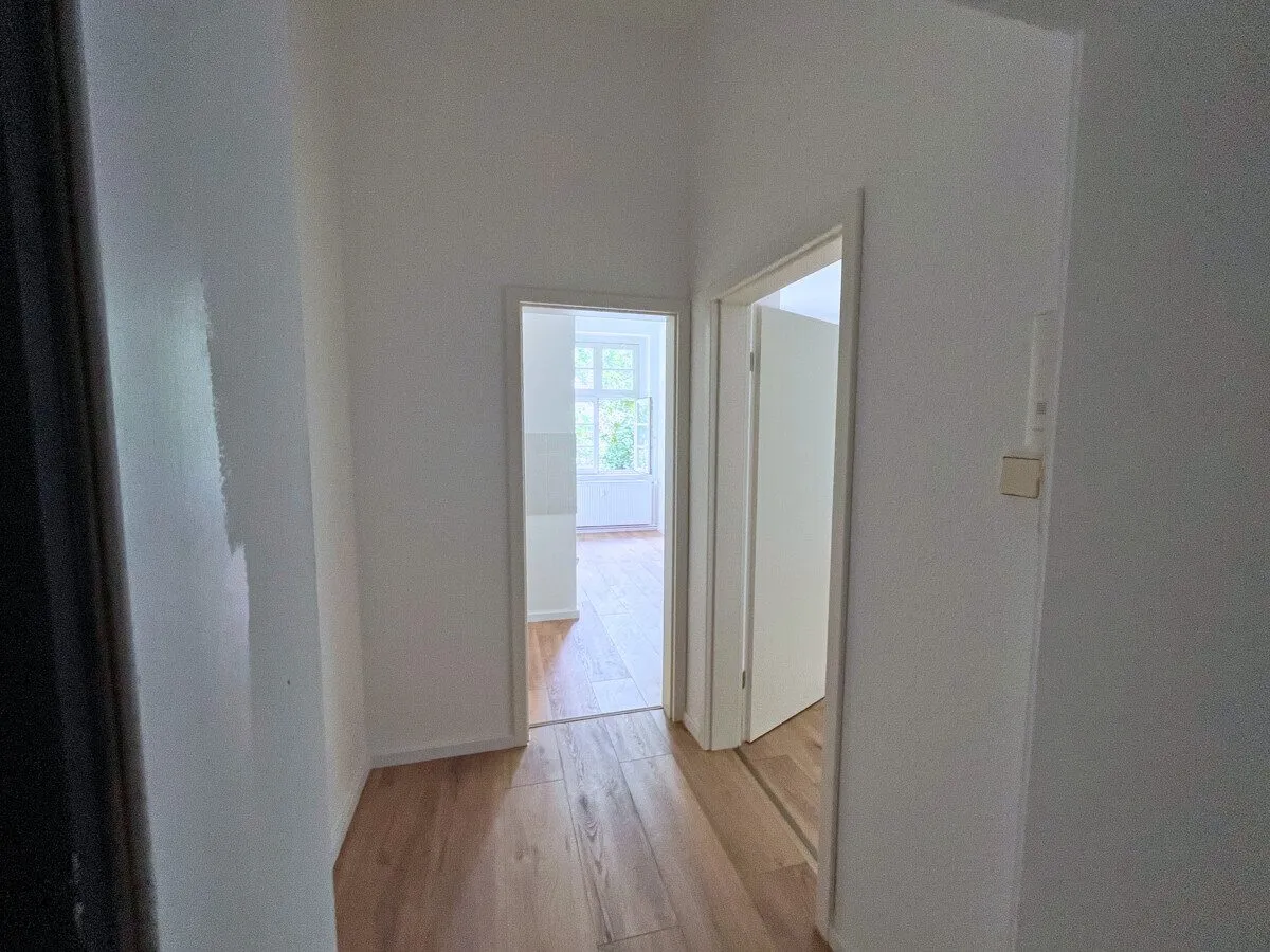 Immobilienangebot - Oldenburg / Kreyenbrück - Alle - Großzügige 1-Zimmer-Wohnung in Oldenburg-Kreyenbrück