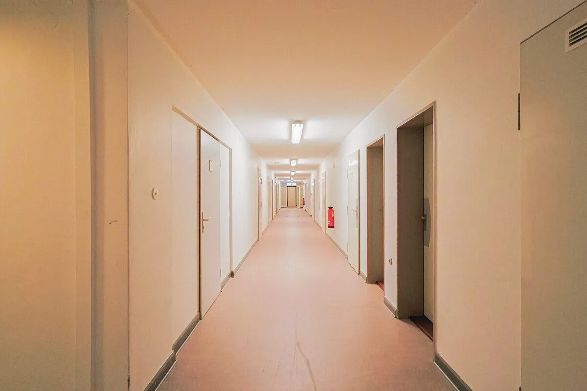 Immobilienangebot - Bremen - Gewerbeimmobilien - Attraktive Gewerbeimmobilie mit Wohnanteil in Bremen-Nord!