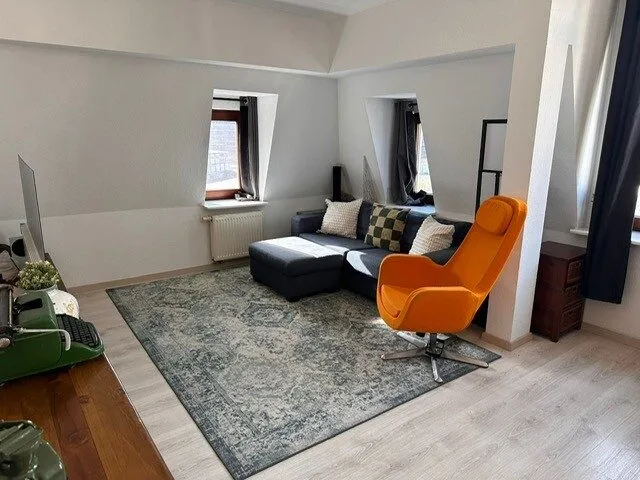 Immobilienangebot - Oldenburg - Alle - Repräsentatives Stadthaus im klassizistischen Stil mit drei Wohneinheiten