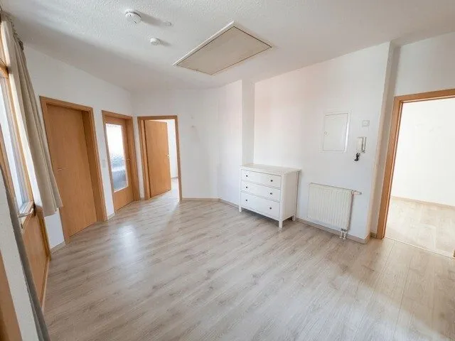 Immobilienangebot - Oldenburg - Alle - Repräsentatives Stadthaus im klassizistischen Stil mit drei Wohneinheiten