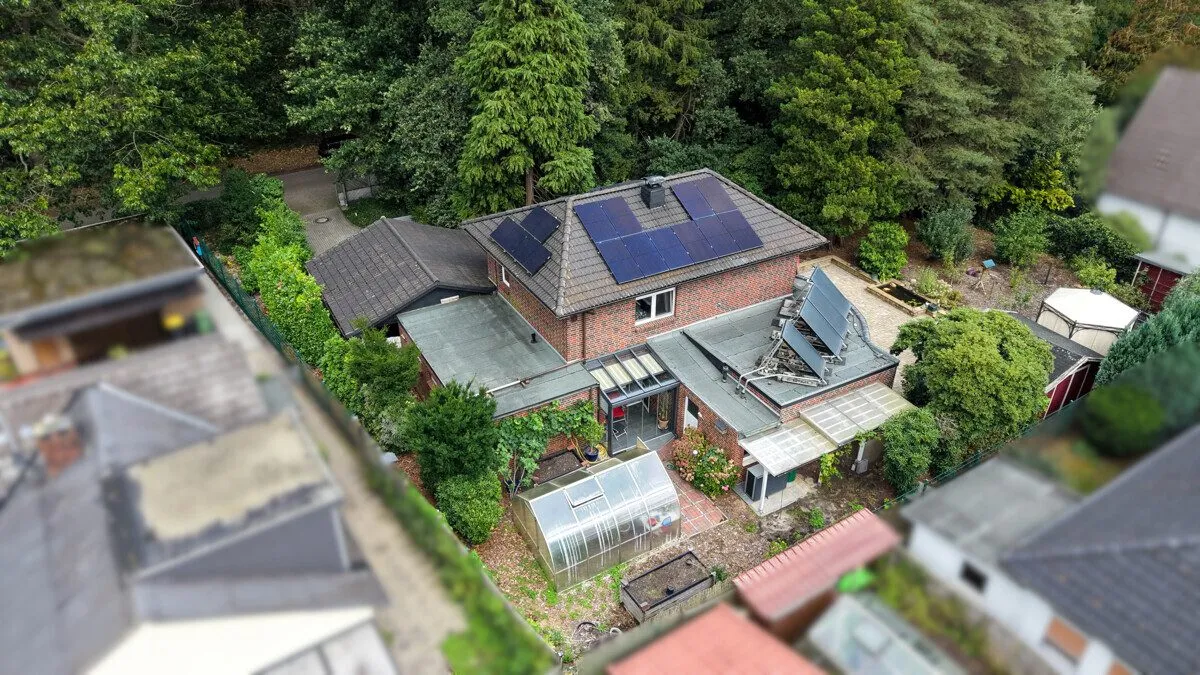 Immobilienangebot - Hatten-Sandkrug - Alle - Wo der Wald beginnt – großzügiges Wohnen mit Energieeffizienzklasse A+