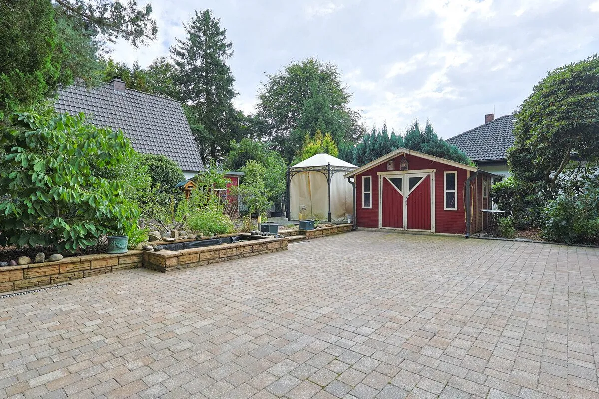 Immobilienangebot - Hatten-Sandkrug - Alle - Wo der Wald beginnt – großzügiges Wohnen mit Energieeffizienzklasse A+