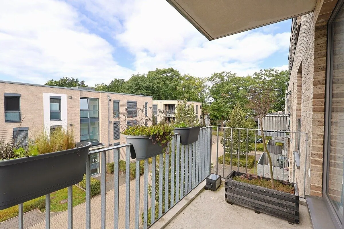 Immobilienangebot - Oldenburg - Alle - Moderne, vermietete 2-Zimmer-Wohnung mit Südwestbalkon in Donnerschwee