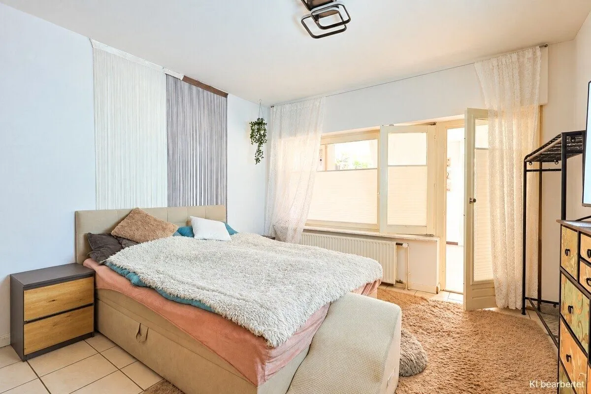 Immobilienangebot - Hatten - Alle - Wohnen am Waldrand in ruhiger Lage – großzügiges Wohnhaus mit Wintergarten
