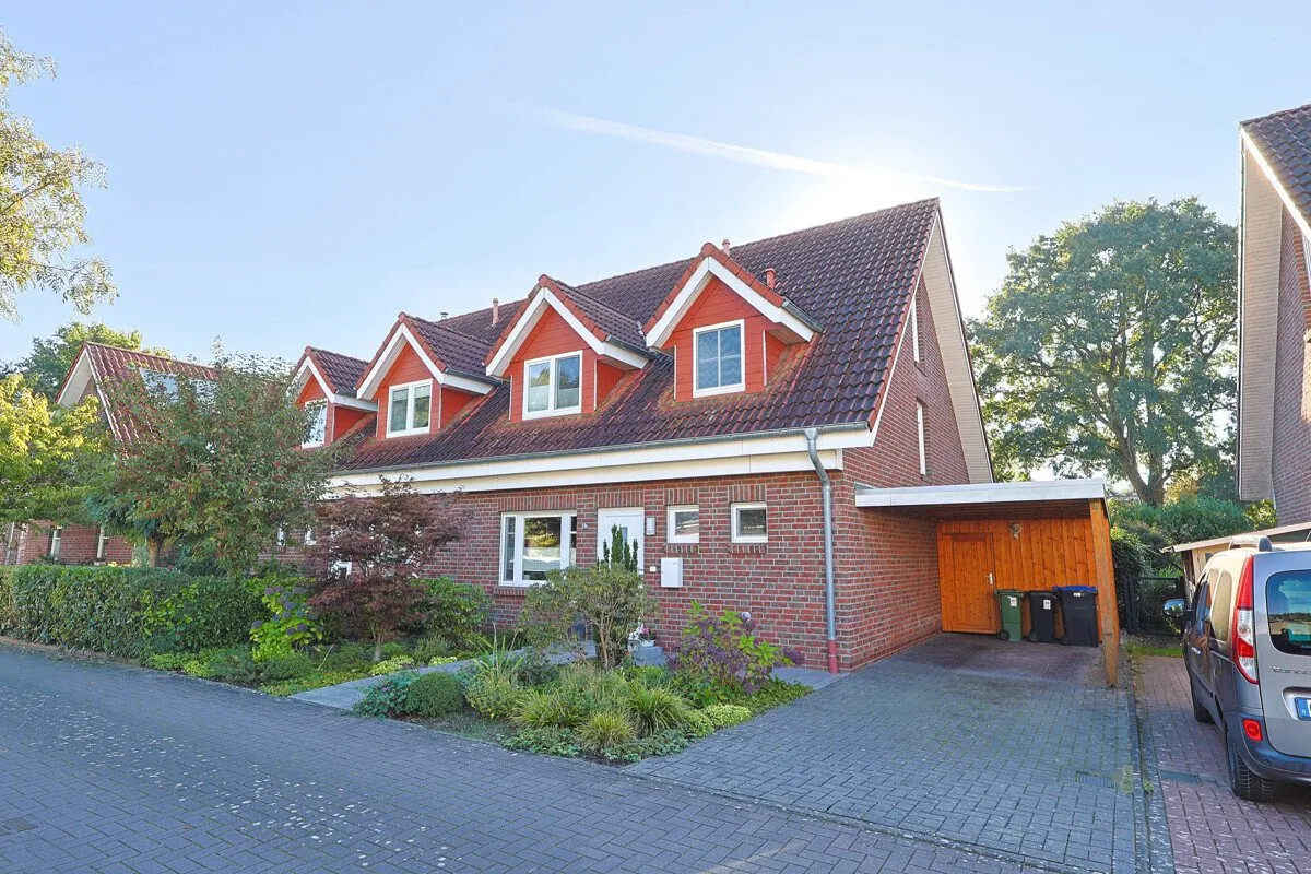 Immobilienangebot - Oldenburg - Alle - Familienfreundliche Doppelhaushälfte mit 4 Zimmern und Blick ins Grüne in Oldenburg-Etzhorn