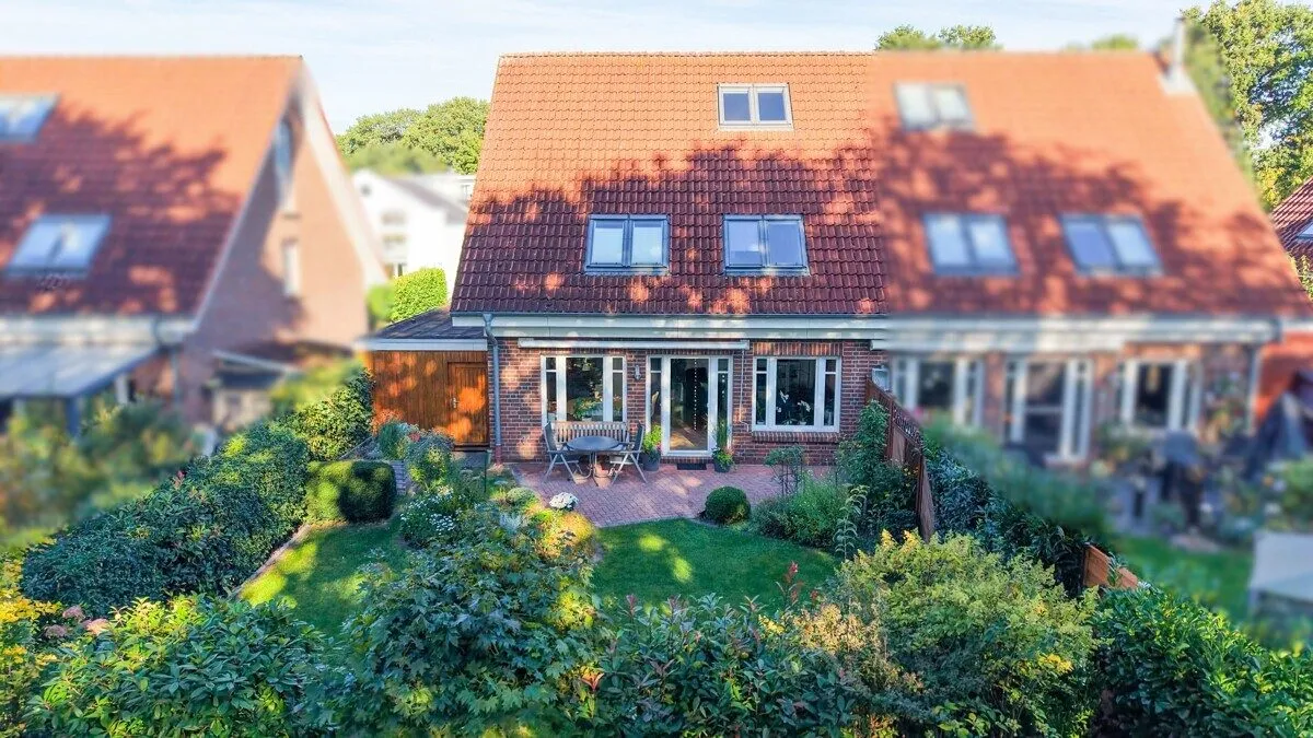 Immobilienangebot - Oldenburg - Alle - Familienfreundliche Doppelhaushälfte mit 4 Zimmern und Blick ins Grüne in Oldenburg-Etzhorn